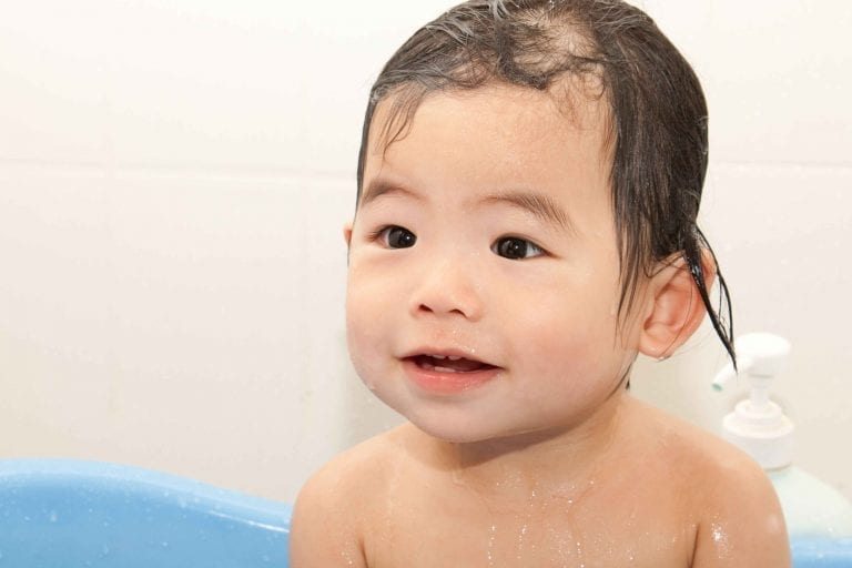 safe baby bath